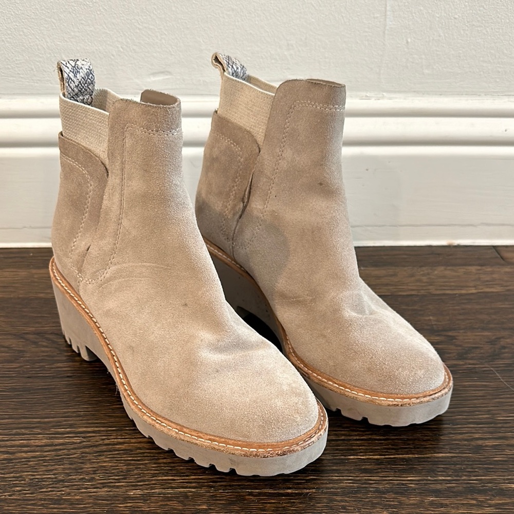 Women's Suede Ankle Boots - Tan